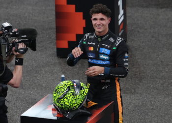 Zwycięstwo ważyło się do ostatnich metrów. Norris mistrzem świata, Verstappen wygrał w Abu Zabi 12 Lando Norris. Fot. PAP/EPA/ALI HAIDER