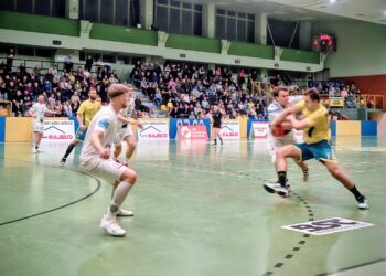 Seria Stali trwa, choć trzeba było odrabiać straty 12 Seria Stali trwa, choć trzeba było odrabiać straty Radio Zachód - Lubuskie