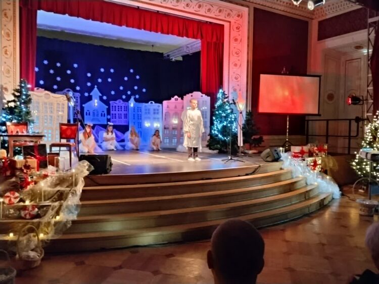 Świąteczne przedstawienie w zagańskim pałacu 9 fot. K.Gonera