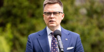 Politycy komentują niewybranie Szymona Hołowni na komisarza ONZ 10 Fot. Szymon Hołownia/FB