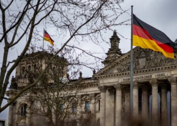 Bundestag. Fot. PAP/EPA/MARTIN DIVISEK