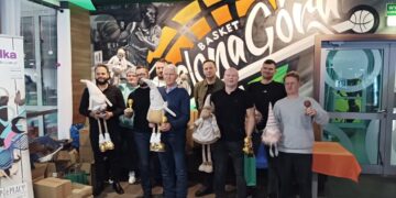 VI Test Wiedzy o Zielonogórskiej Koszykówce im. Tomka Wiktorskiego: miłośnicy basketu sprawdzili swoją wiedzę Radio Zachód - Lubuskie