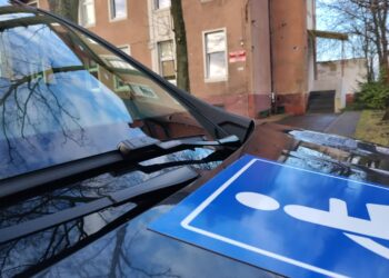 Nowy bus dla żarskiego ośrodka wychowawczego 10 fot. K.Gonera