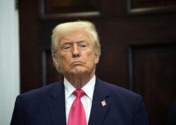 Media ujawniły nieopublikowaną wersję strategii USA. Jest wzmianka o Polsce 10 Prezydent USA Donald Trump. Fot. PAP/EPA/YURI GRIPAS / POOL