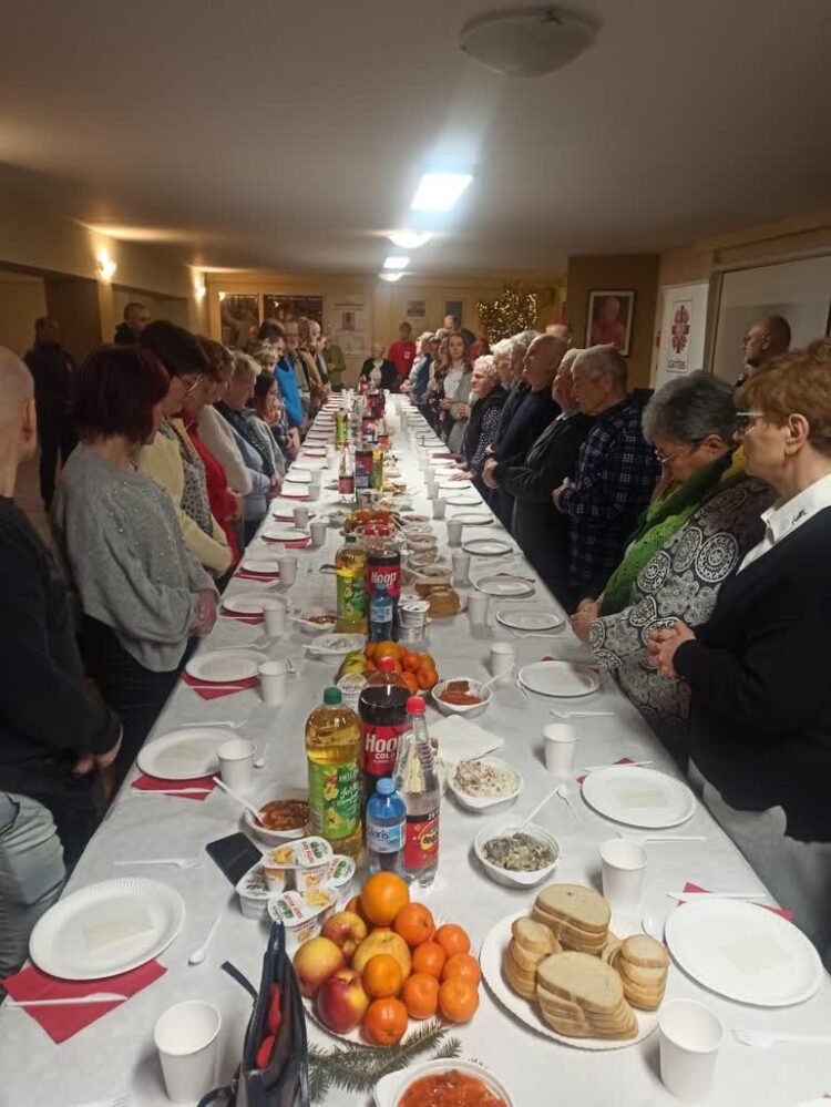 Wigilia Caritas dla osób potrzebujących, samotnych i bezdomnych Radio Zachód - Lubuskie