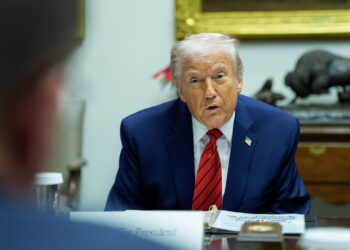 Zbieżne cele USA i Rosji? O wyborach na Ukrainie 11 Donald Trump, prezydent USA (PAP/EPA/AARON SCHWARTZ / POOL)