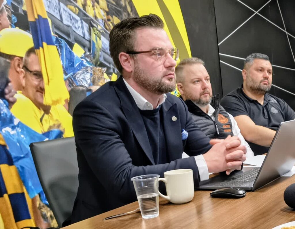 Nowy dyrektor Stali o licencji i zmianie trenera Nowy dyrektor Stali o licencji i zmianie trenera Radio Zachód - Lubuskie