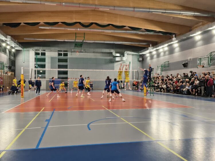 Słubiccy siatkarze bronią pozycji lidera 9 Słubiccy siatkarze bronią pozycji lidera Radio Zachód - Lubuskie