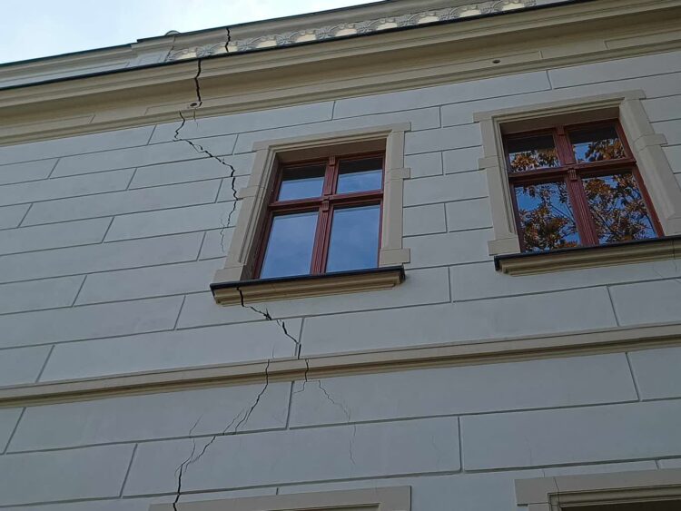 Remont żarskiej biblioteki 9 fot. K.Gonera