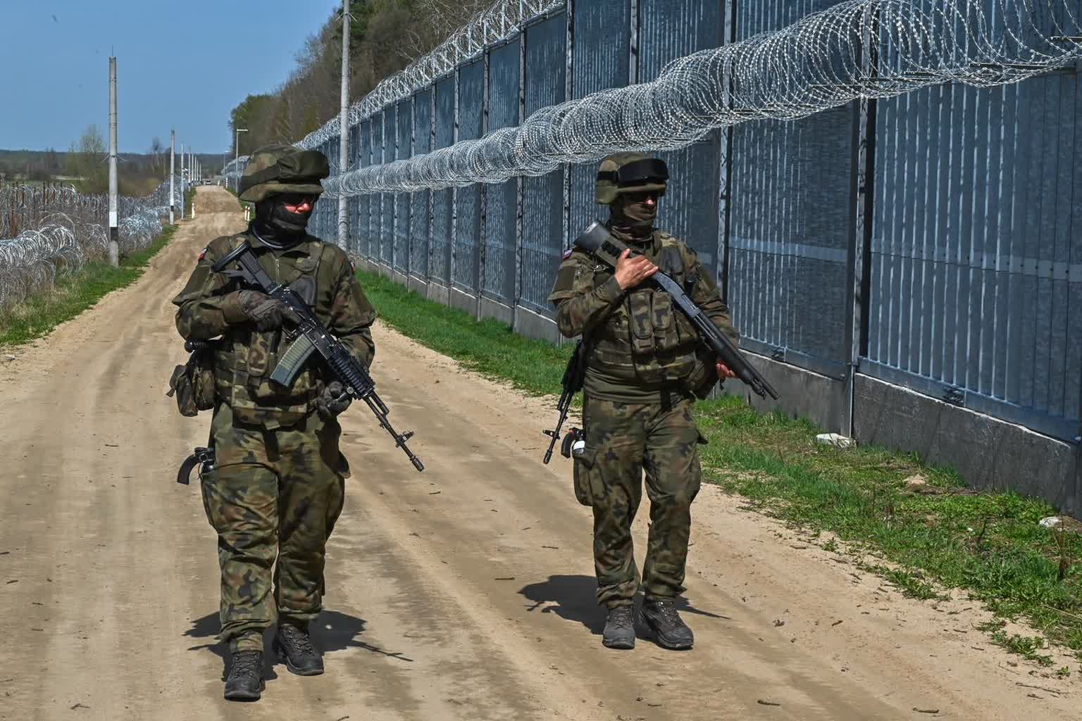 Bez decyzji sądu ws. środków zapobiegawczych wobec Roberta Bąkiewicza