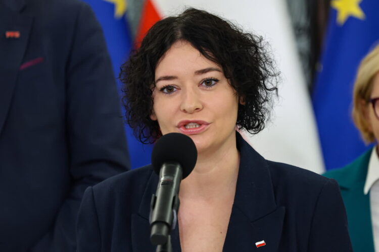 Lewica chce zastąpić składkę zdrowotną podatkiem 12 proc. i "opłatą od tłuszczu" 9 Lewica chce zastąpić składkę zdrowotną podatkiem 12 proc. i "opłatą od tłuszczu" Radio Zachód - Lubuskie