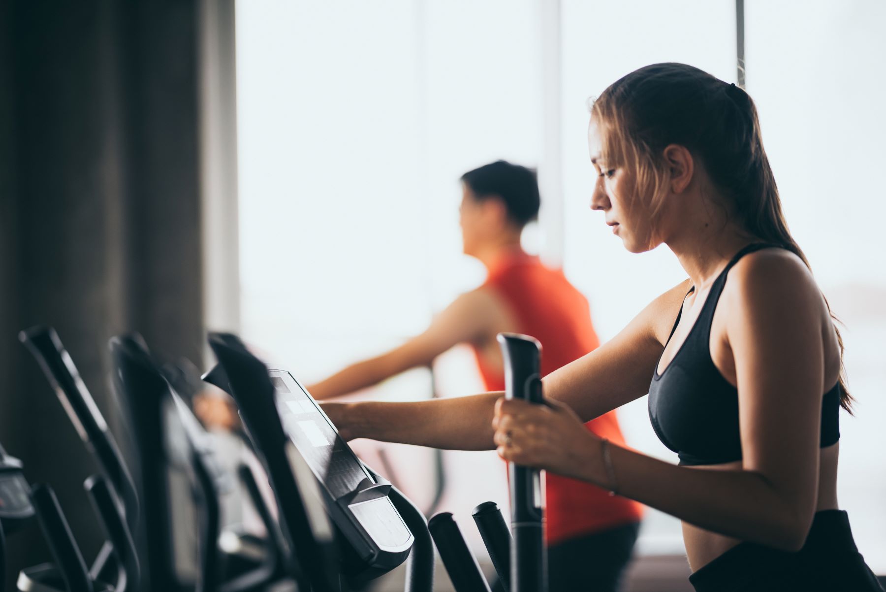 Trening na orbitreku – od czego zacząć i jakie są efekty