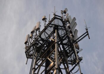 Wieża telekomunikacyjna (pixabay)