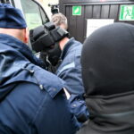 Piotr K. wyprowadzany z siedziby Prokuratury Okręgowej w Słupsku Fot. PAP/Piotr Kowala