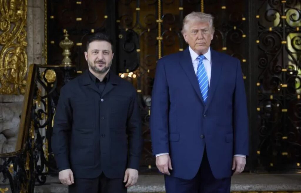 Prezydent USA Donald Trump i prezydent Ukrainy Wołodymyr Zełenski. Fot. PAP/EPA/PRESIDENTIAL PRESS SERVICE HANDOUT