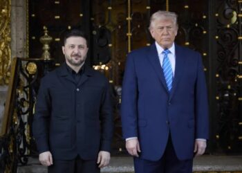 Prezydent USA Donald Trump i prezydent Ukrainy Wołodymyr Zełenski. Fot. PAP/EPA/PRESIDENTIAL PRESS SERVICE HANDOUT