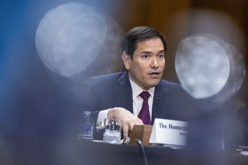 Na zdjęciu Marco Rubio (PAP/EPA/SHAWN THEW)