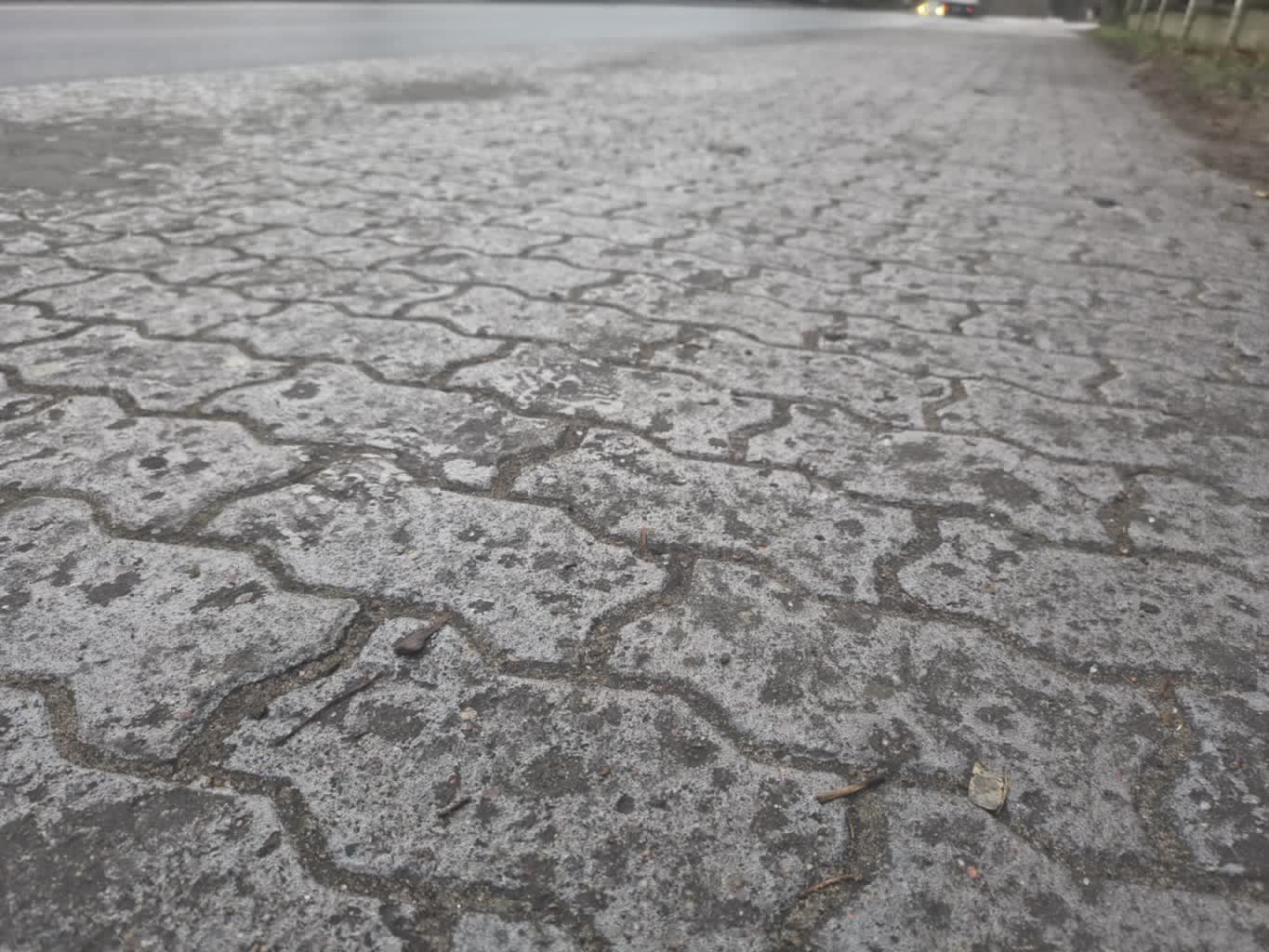 W Deszcznie nie wyjechały autobusy. W Strzelcach-piaskarki