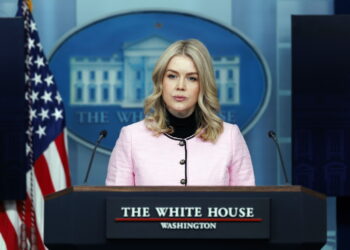 Karoline Leavitt, rzeczniczka prasowa Białego Domu (PAP/EPA/WILL OLIVER / POOL)