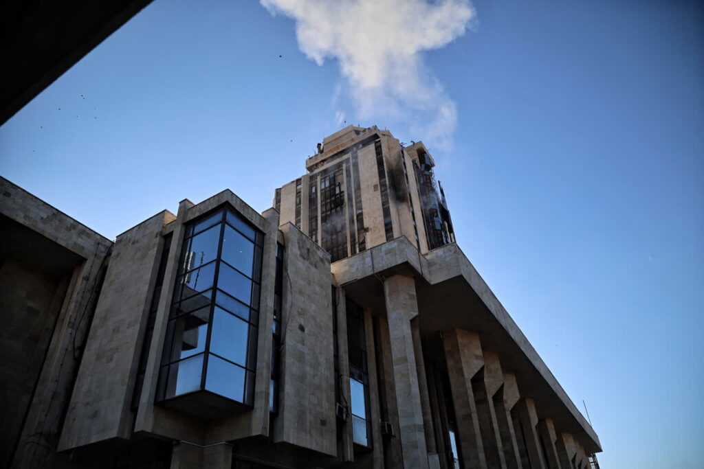 Naloty na obiekty organizacji terrorystycznej Państwo Islamskie (IS) na terytorium Syrii. Fot. PAP/EPA/BILAL AL-HAMMOUD