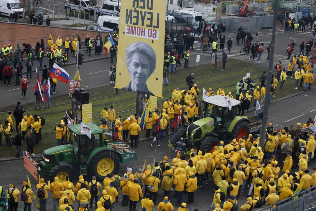 Fot. PAP/EPA/YOAN VALAT