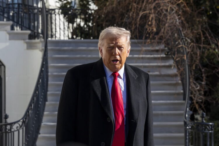 Prezydent USA Donald Trump. Fot. PAP/EPA/SHAWN THEW / POOL