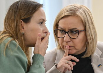 Katarzyna Pełczyńska-Nałęcz i Paulina Hennig-Kloska (PAP/Radek Pietruszka)