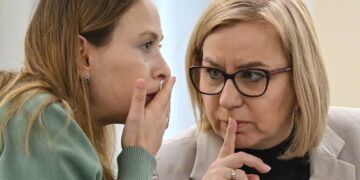 Katarzyna Pełczyńska-Nałęcz i Paulina Hennig-Kloska (PAP/Radek Pietruszka)