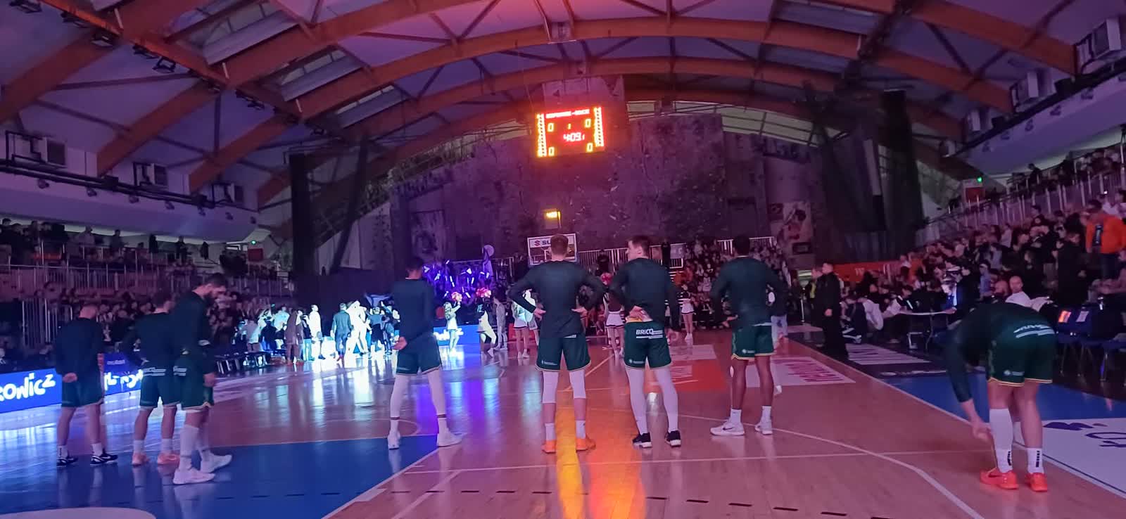 Za mało armat! Zastal przegrywa w stolicy