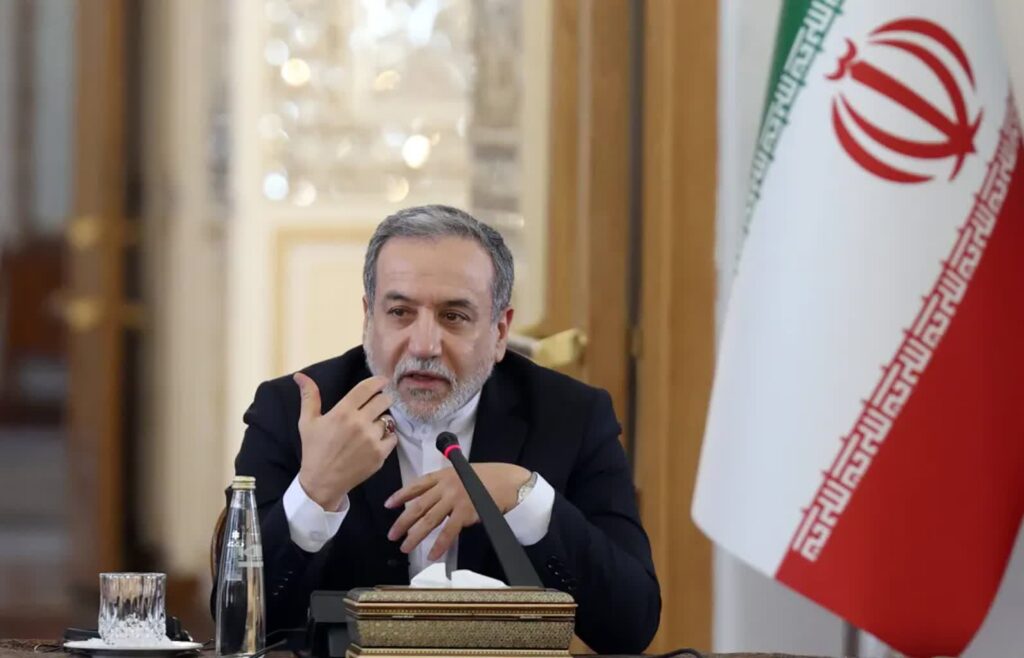 Abbas Aragczi. Fot. PAP/EPA/ABEDIN TAHERKENAREH