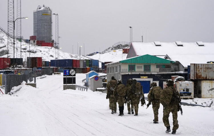 Duńskie wojsko na Grenlandii. Fot. PAP/EPA/Mads Claus Rasmussen