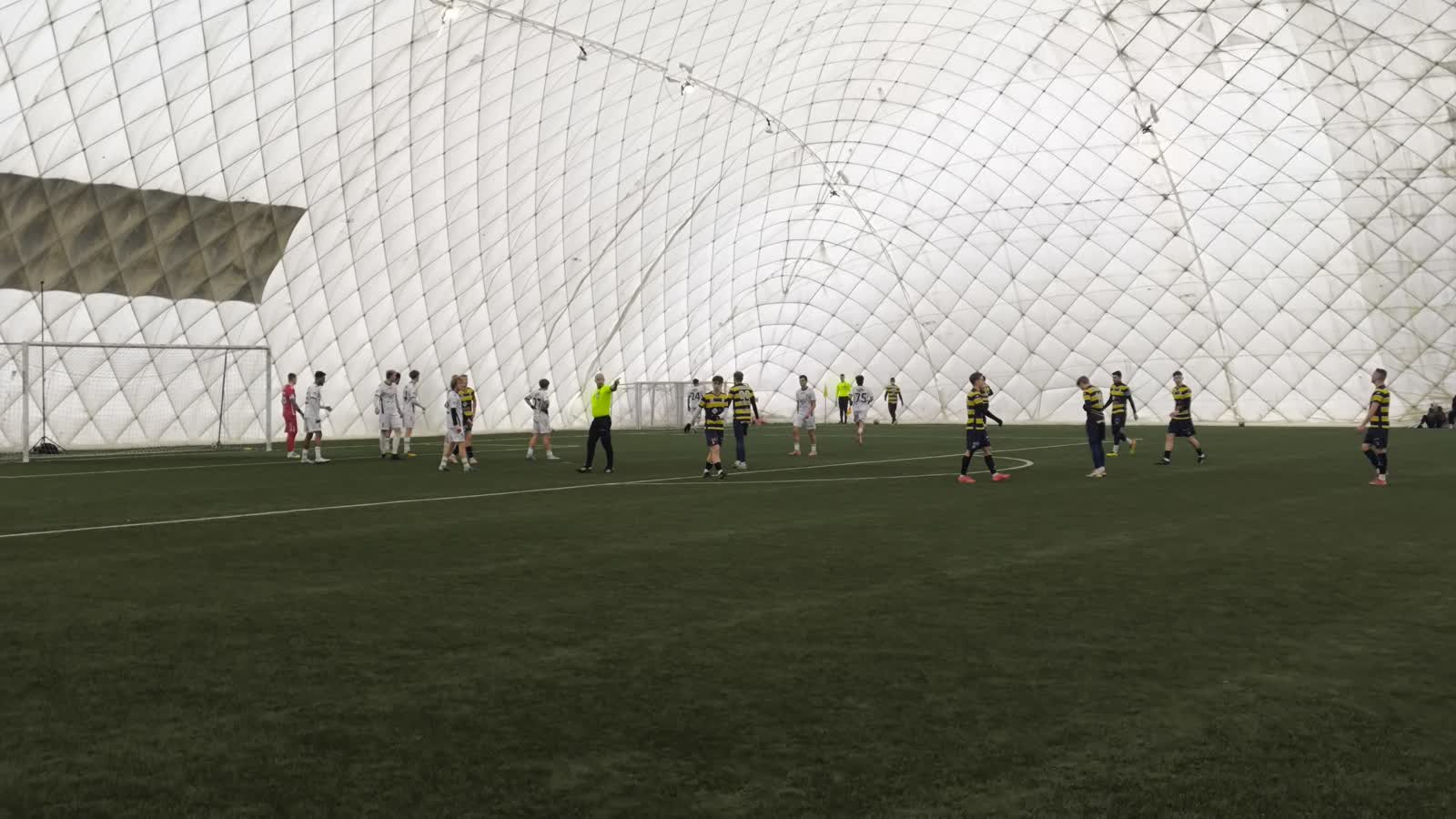 Grad goli w sparingu Lechii z Kluczevią