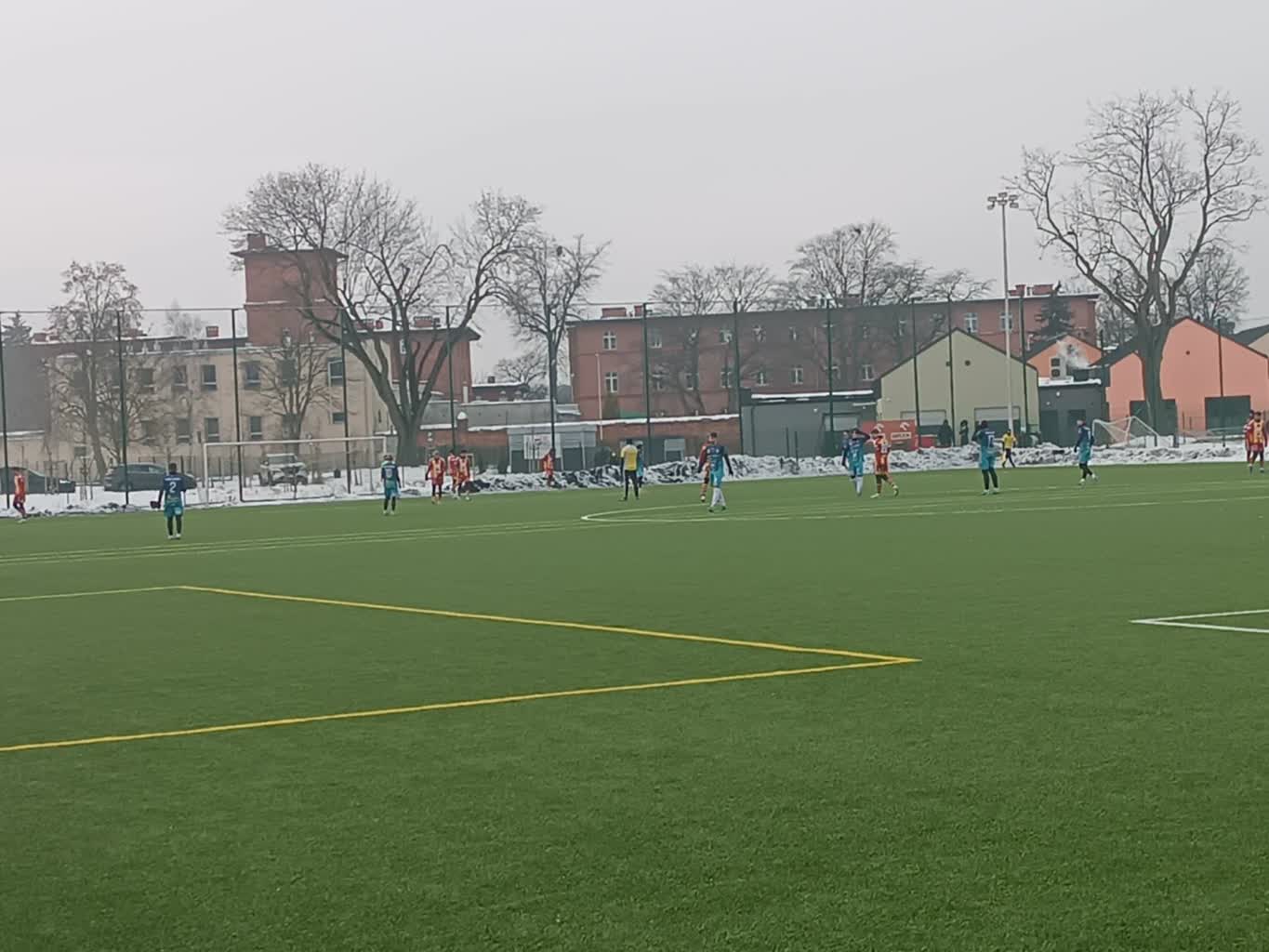 Warta uległa drugoligowcowi. Trener Szymik umiarkowanie zadowolony