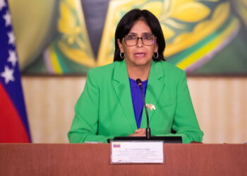 Na zdjęciu Delcy Rodriguez, tymczasowa prezydent Wenezueli (PAP/EPA/RAYNER PENA R)