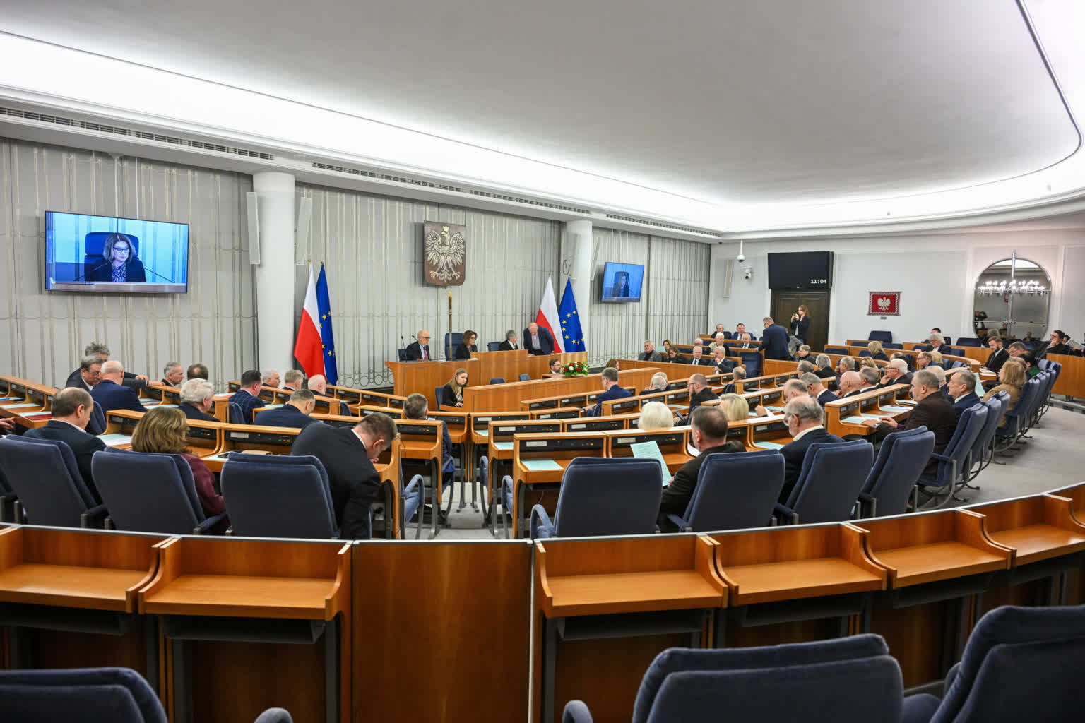 Senat uchwalił bez poprawek nowelizację ustawy o KRS