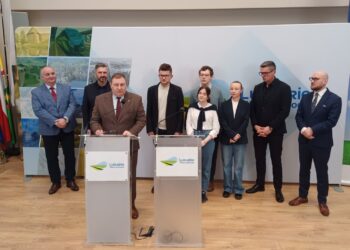 Konferencja prasowa w urzędzie marszałkowskim (fot. Piotr Bakselerowicz)