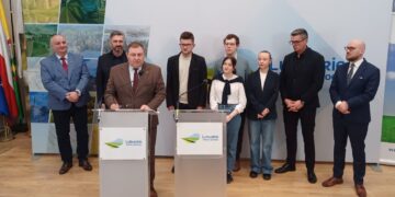 Konferencja prasowa w urzędzie marszałkowskim (fot. Piotr Bakselerowicz)