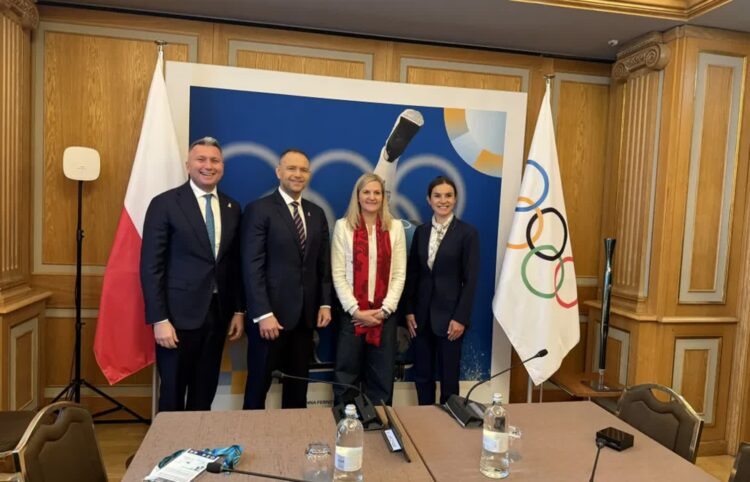 Prezydent Nawrocki spotkał się w sobotę z przewodniczącą Międzynarodowego Komitetu Olimpijskiego Kirsty Coventry. Fot. X/ Radosław Piesiewicz