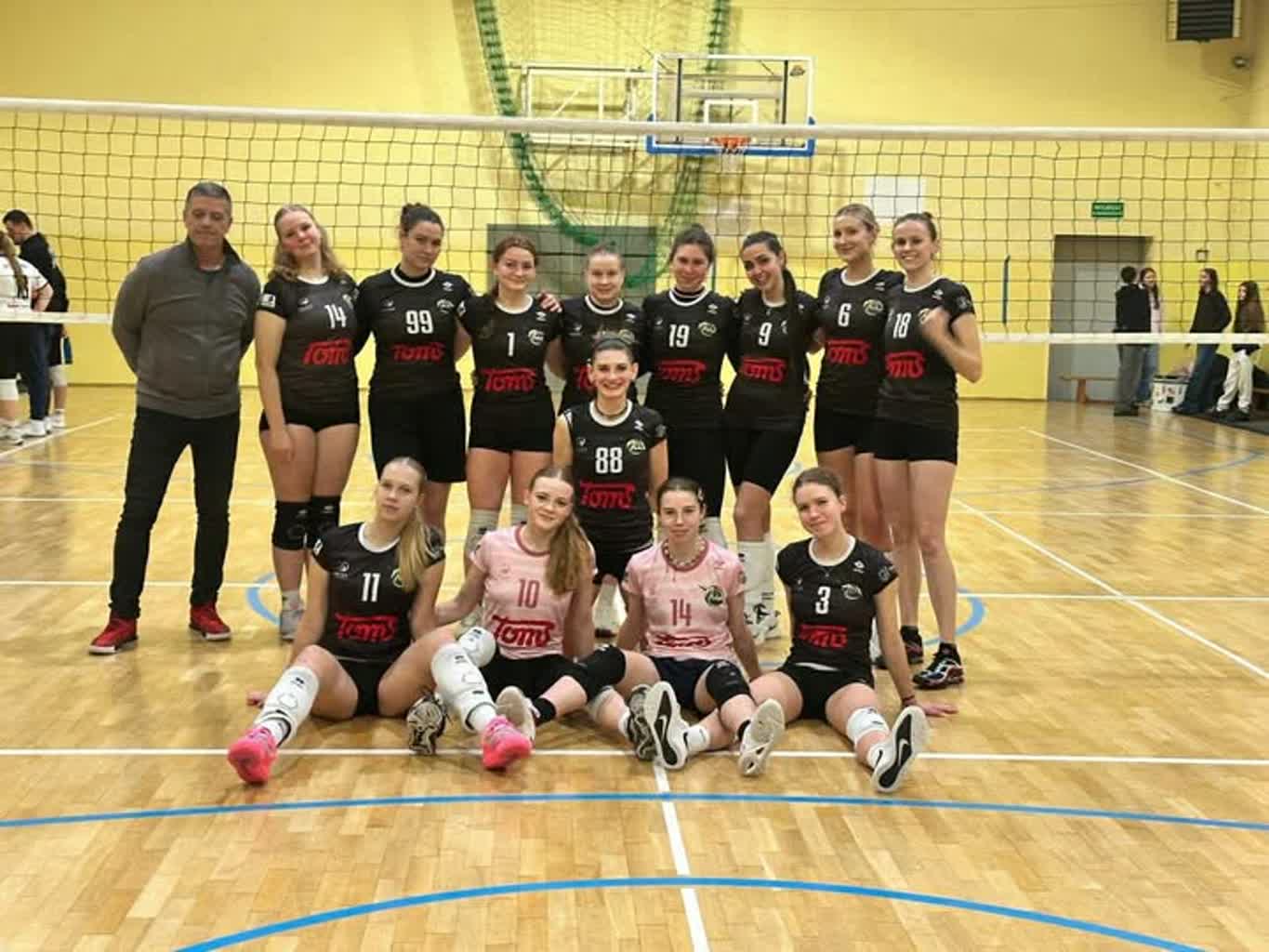 UKS Ares na trzecim miejscu po rundzie zasadniczej. W play offie zagra z AZS-em UZ