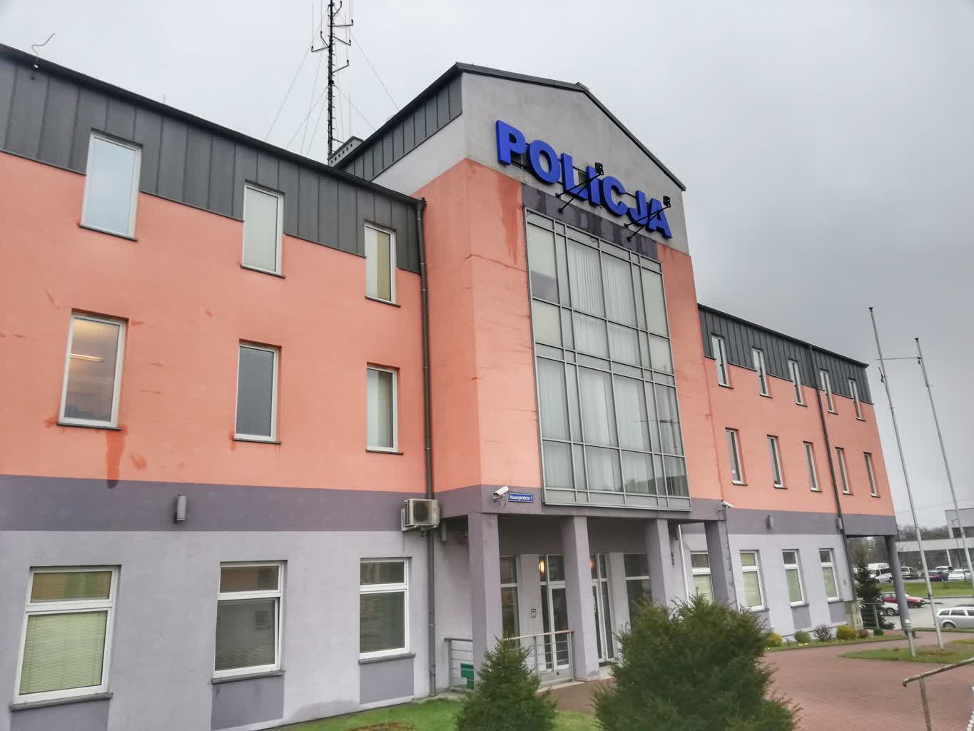 Trening sprawności fizycznej z żagańską policją