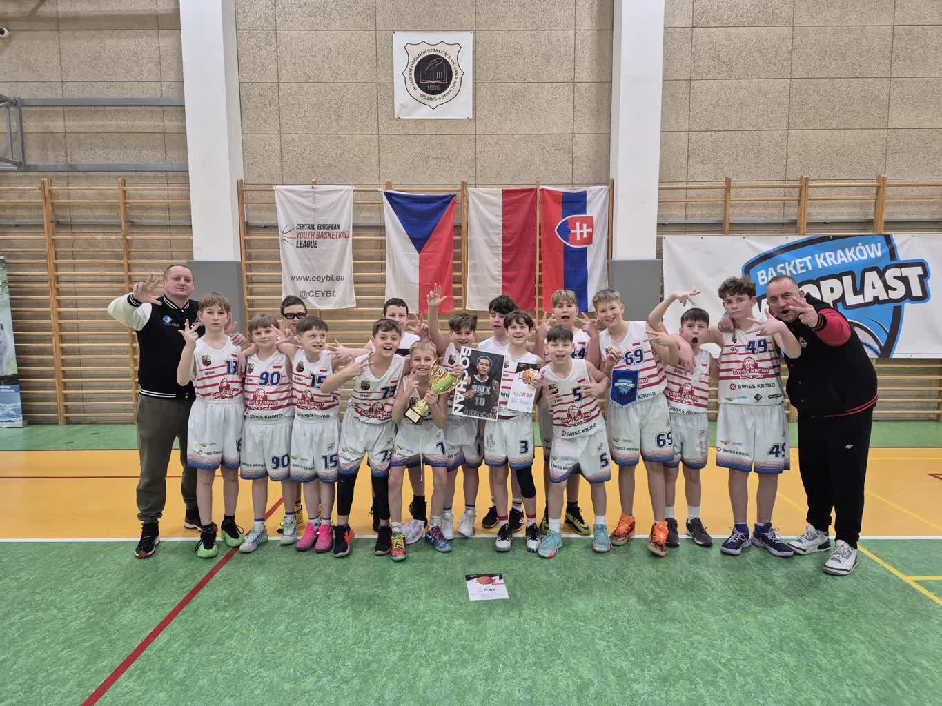 BC Swiss Krono na trzecim miejscu w turnieju CEYBL