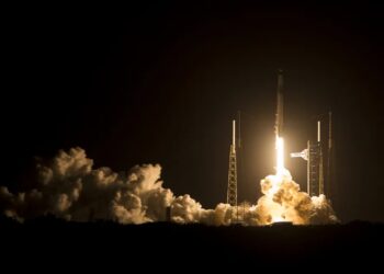 Start rakiety Falcon 9 w ramach misji Crew-12, fot. X/@NASA