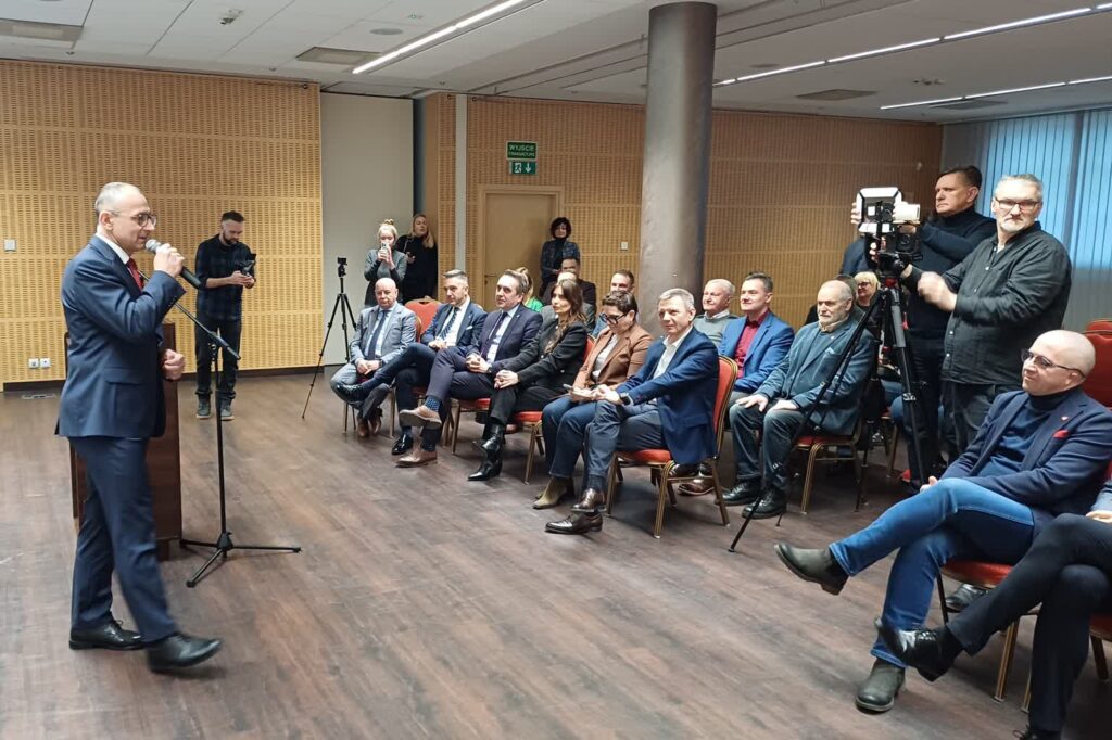 Marek Cebula ogłasza swój start w wyborach na szefa lubuskiej KO (fot. Piotr Bakselerowicz)