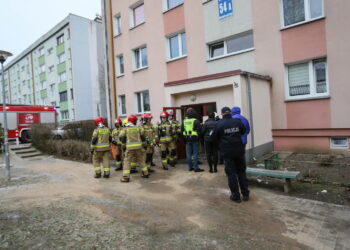 GORZÓW WIELKOPOLSKI WYBUCH I POŻAR W BLOKU. Fot. PAP/Lech Muszyński