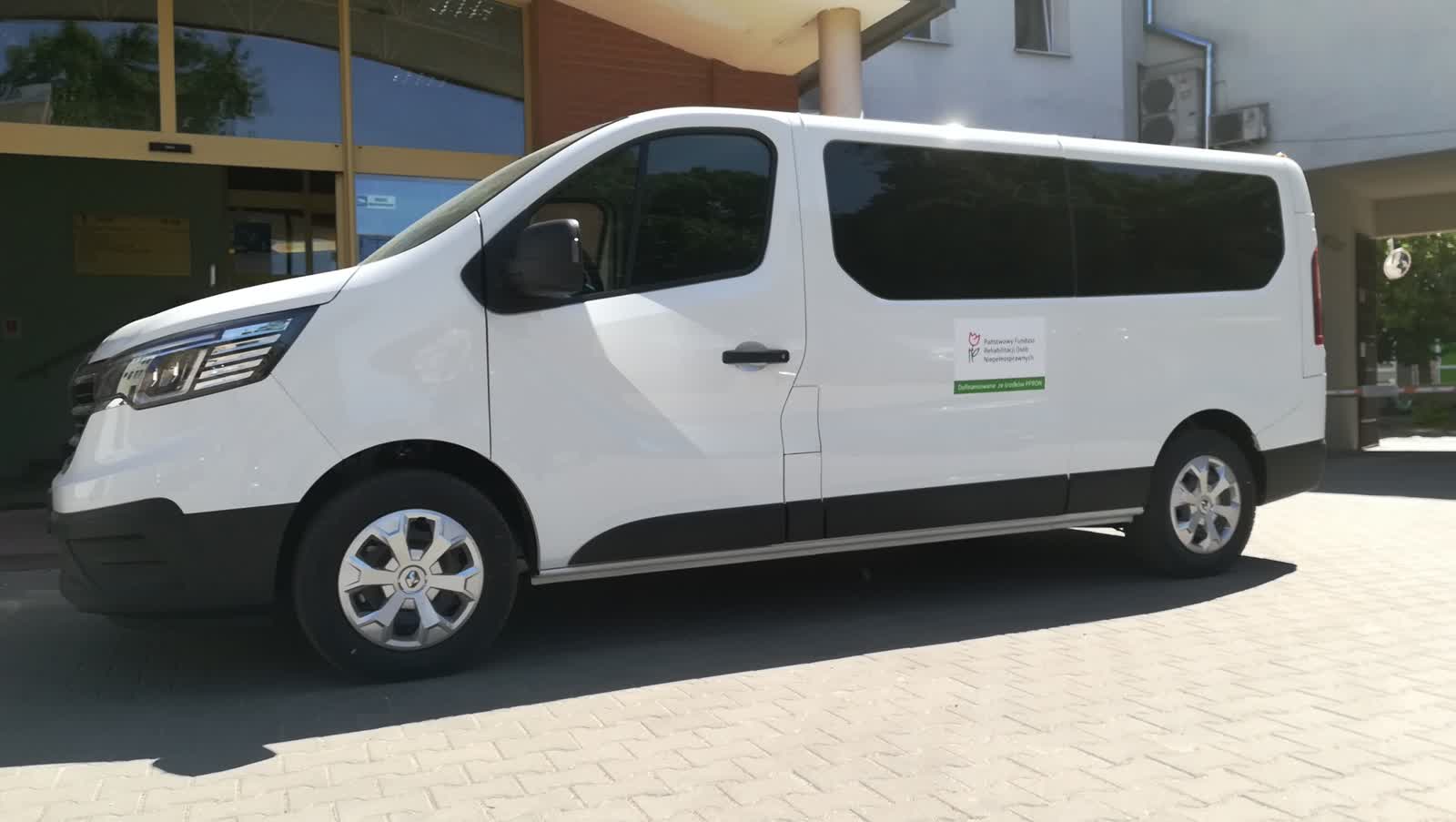 Nowe busy dla uczniów z Trzciela