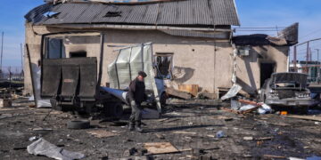 UKRAINA ZNISZCZENIA PO ROSYJSKIM ATAKU DRONOWYM. Fot. PAP/Alena Solomonova