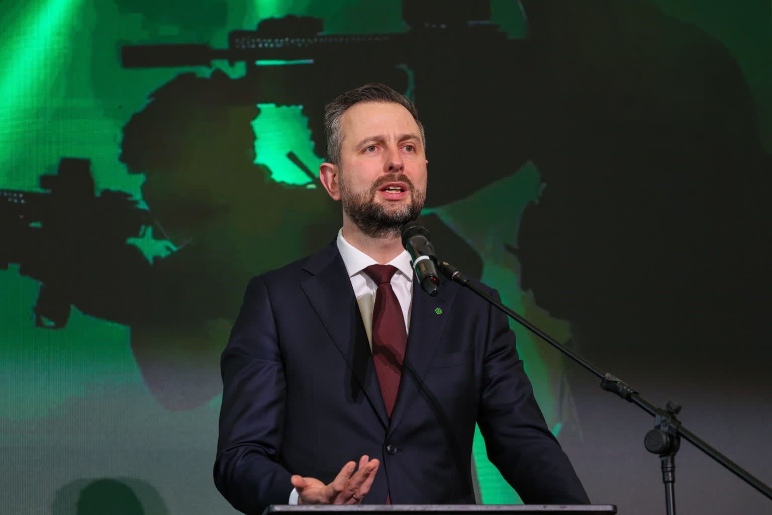 Szef MON o programie SAFE i zastrzeżeniach prezydenta