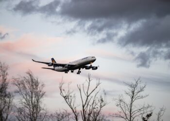 Samolot pasażerski - zdjęcie ilustracyjne (pixabay)