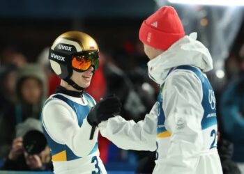 Paweł Wąsek (P) i Kacper Tomasiak (L) Fot. PAP/Grzegorz Momot