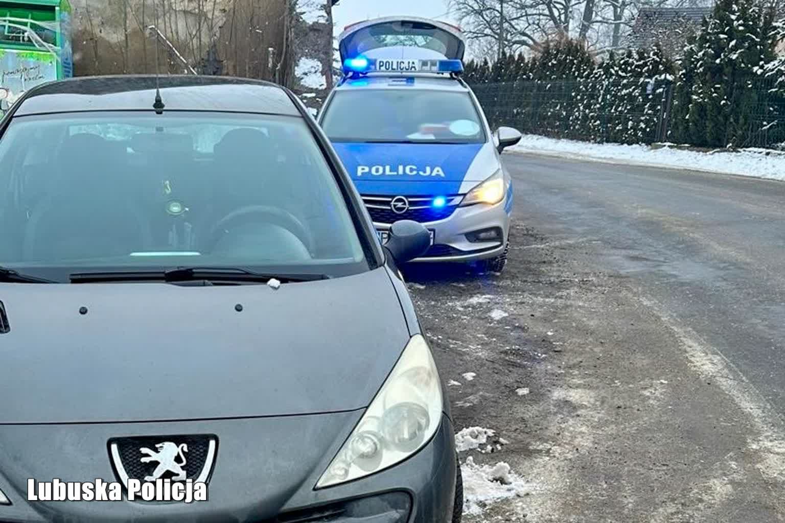 Wsiadła za kółko pijana i z aktywnym zakazem